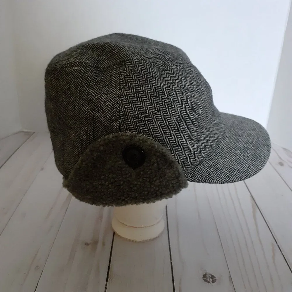 Outdoor Research Fleece Lined Wool Blend Herringbone Earflap Cap Black Size S